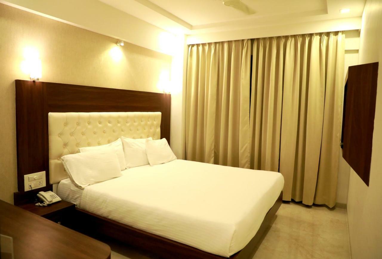 Hotel Lords, Fort Βομβάη Εξωτερικό φωτογραφία